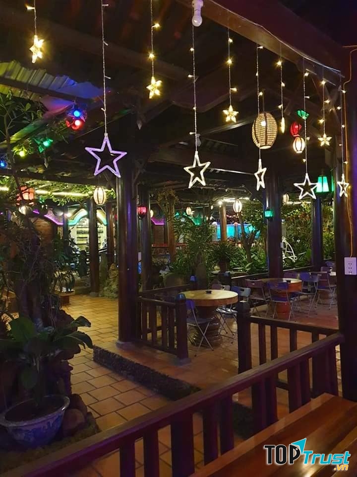 Cafe Sân Vườn Thủy Hoa Viên