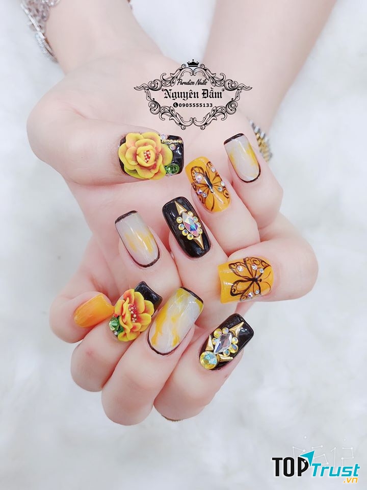 Paradise Nails