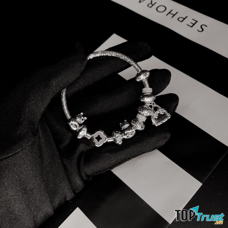 Vàng Bạc Đá Quý Phú Gia