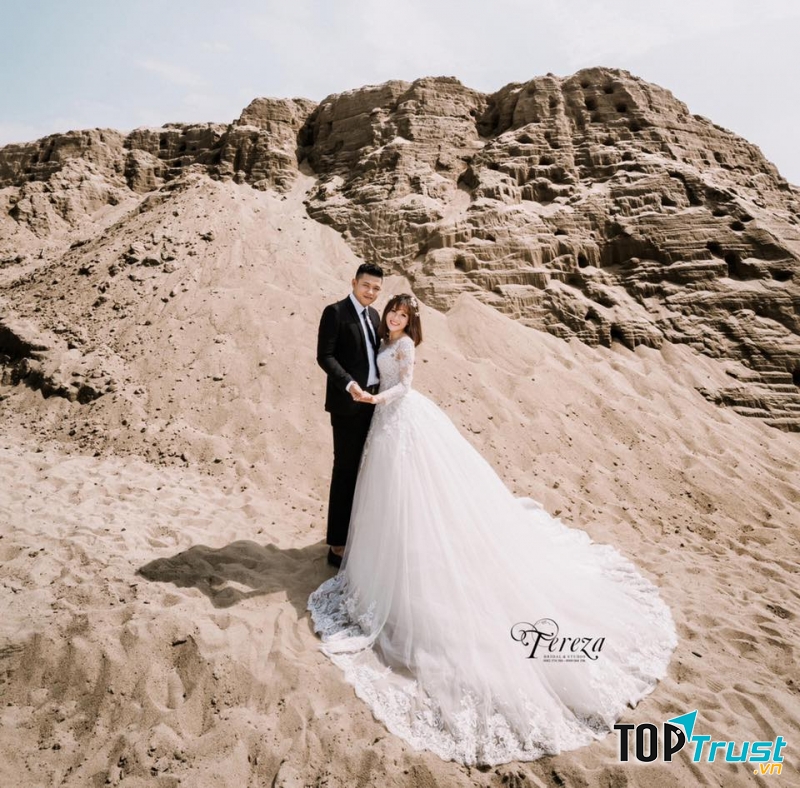 Tereza Wedding Bridal