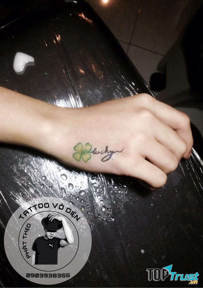 Đến với Tattoo Vô Diện khách hàng có thể chọn mẫu mình đã có sẵn và mong muốn sở hữu hoặc khách hàng có thể yêu cầu mẫu mới