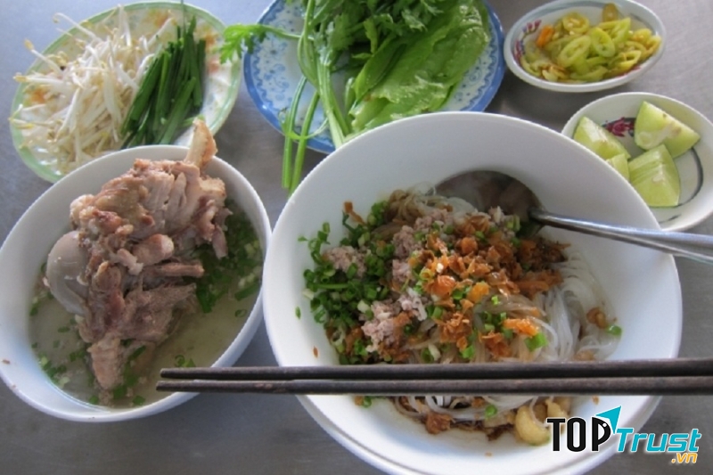 Hủ tiếu Bà Năm Sa Đéc