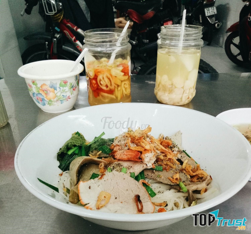 Tô hủ tiếu đầy đặn và tròn vị