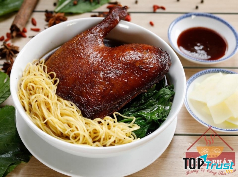 Mì gà tiềm Hồng Phát