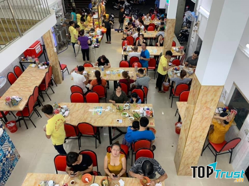 Hủ Tiếu Mì Du Ký - Lũy Bán Bích