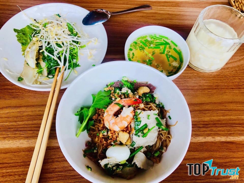 Hủ tiếu Nam Vang Gia Cát