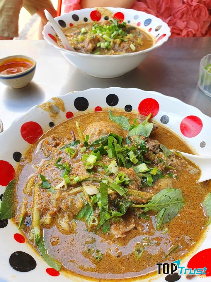 Miếng thịt nai ửng hồng, dai dai, ngọt thơm càng ăn càng thích