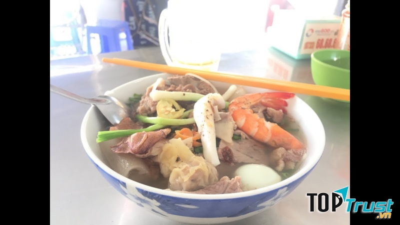 Hủ tiếu Tuyết Ngân