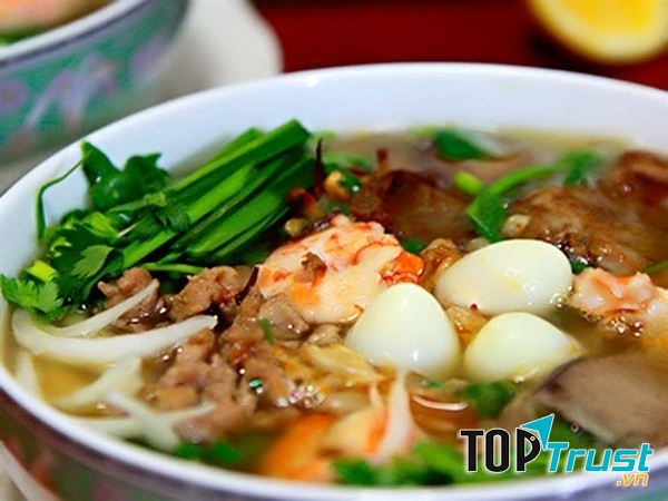 Tô hủ tiếu với những nguyên liệu lạ miệng, hấp dẫn