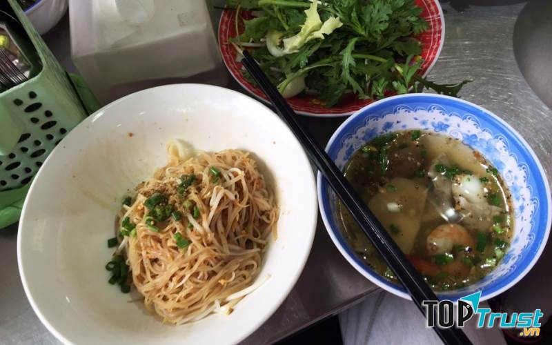 Hủ Tíu Nam Vang - Thành Tín