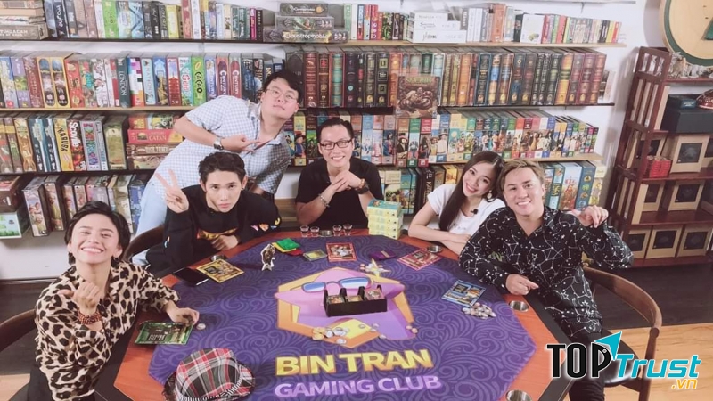 HUB Tavern - không gian cạnh tranh lành mạnh cho các bạn trẻ yêu board game