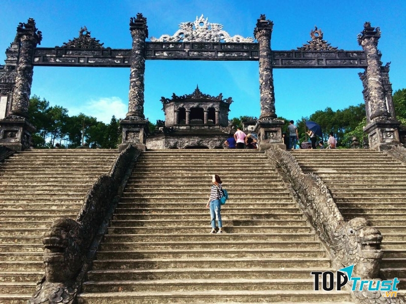 Lăng vua Khải Định
