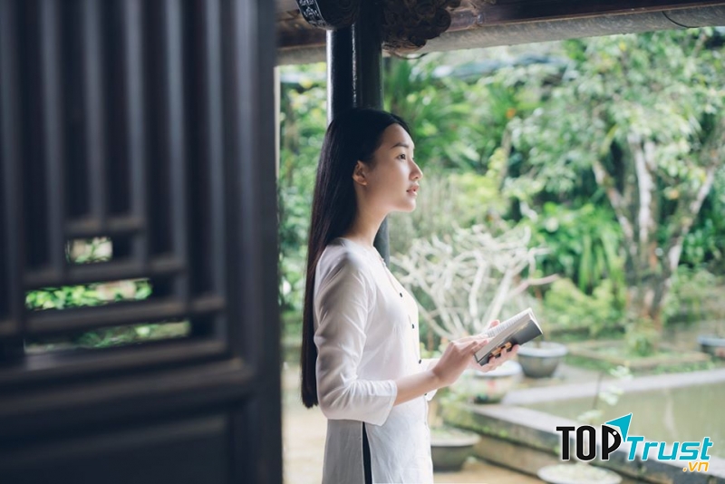 Nàng thơ xứ Huế