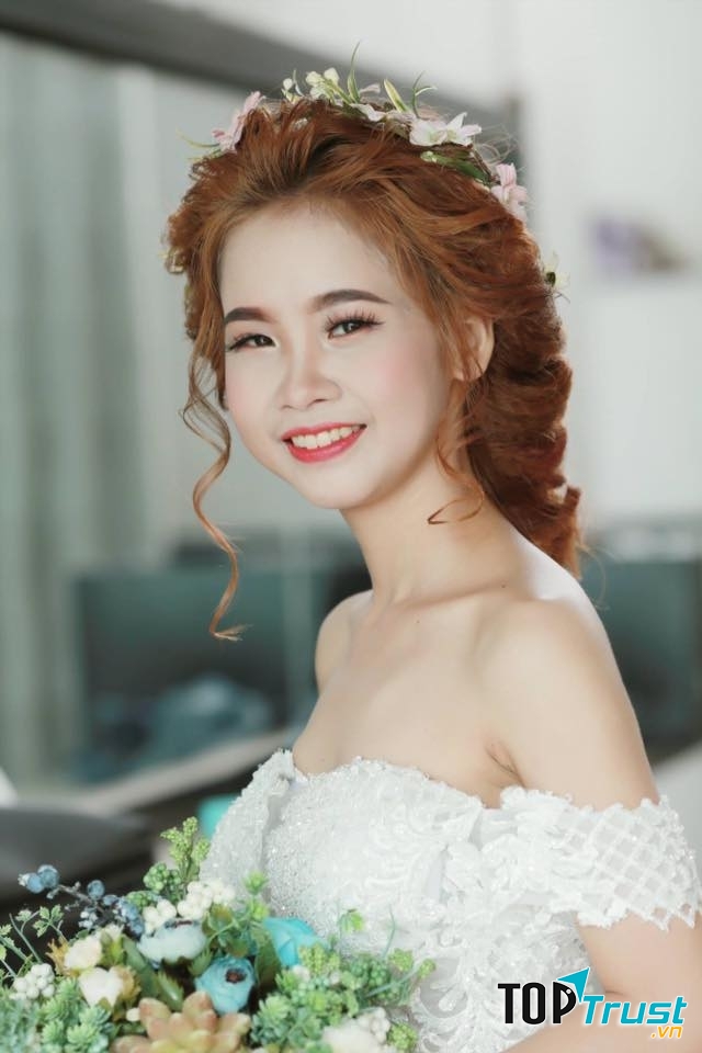 Huệ Make Up (Áo Cưới Thiên Đường)