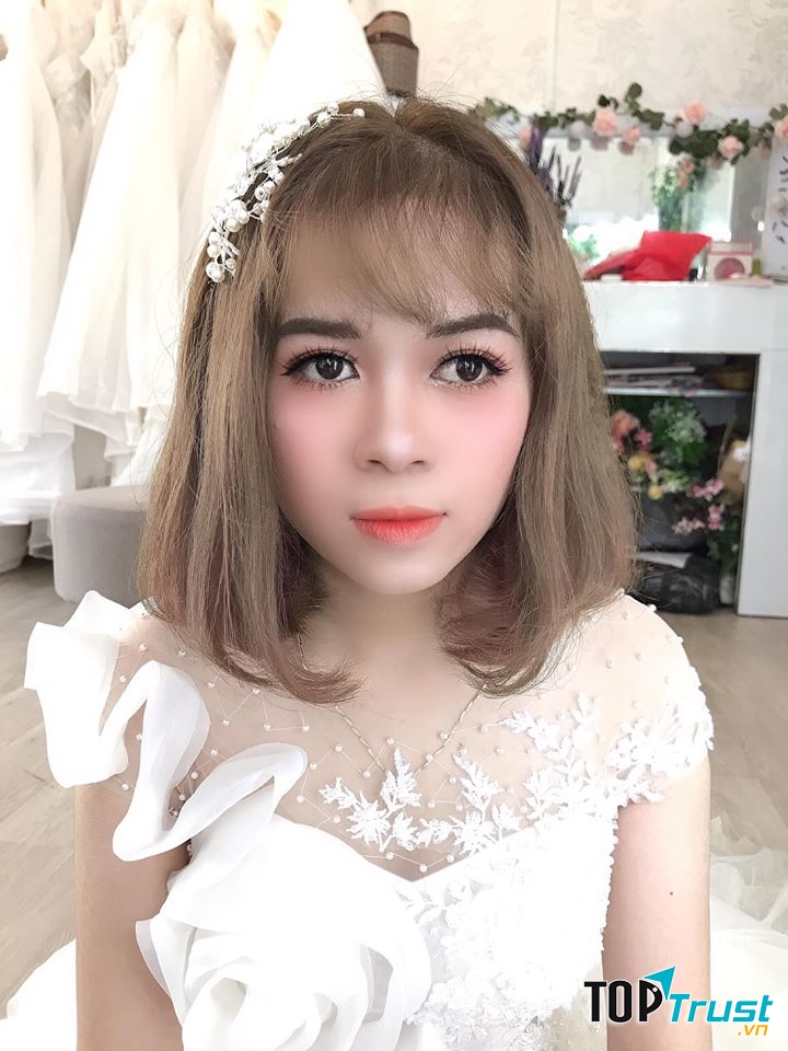 Huệ Trần Makeup