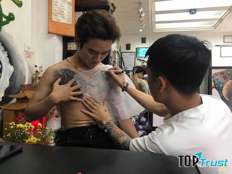 Hugtattoo