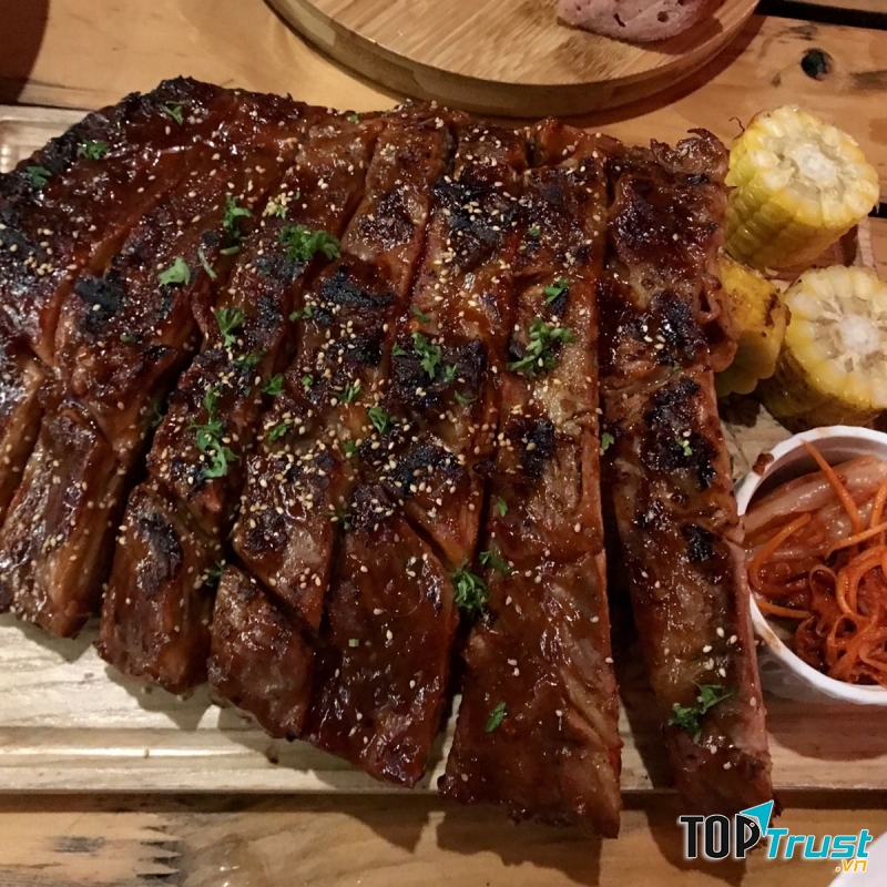 Hun khói BBQ