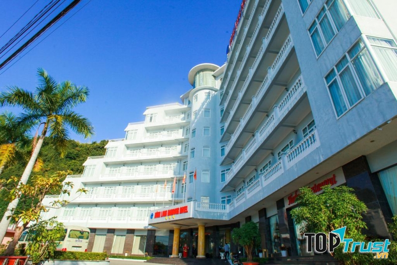 Hung Long Harbour Hotel Cat Ba Island