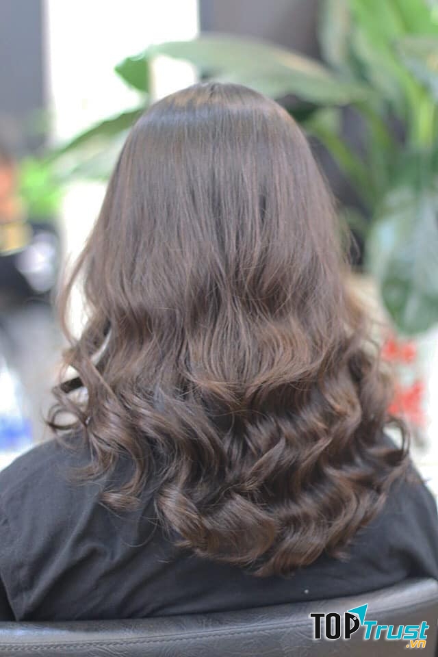 Hùng Thời Đại Hair Salon