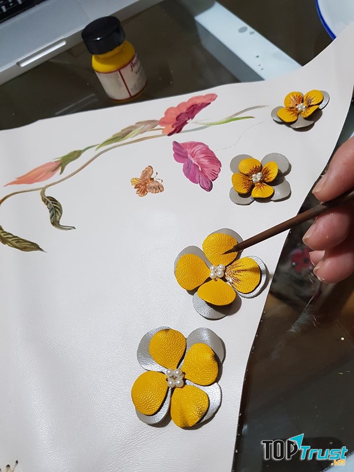 Huong Handmade Leather