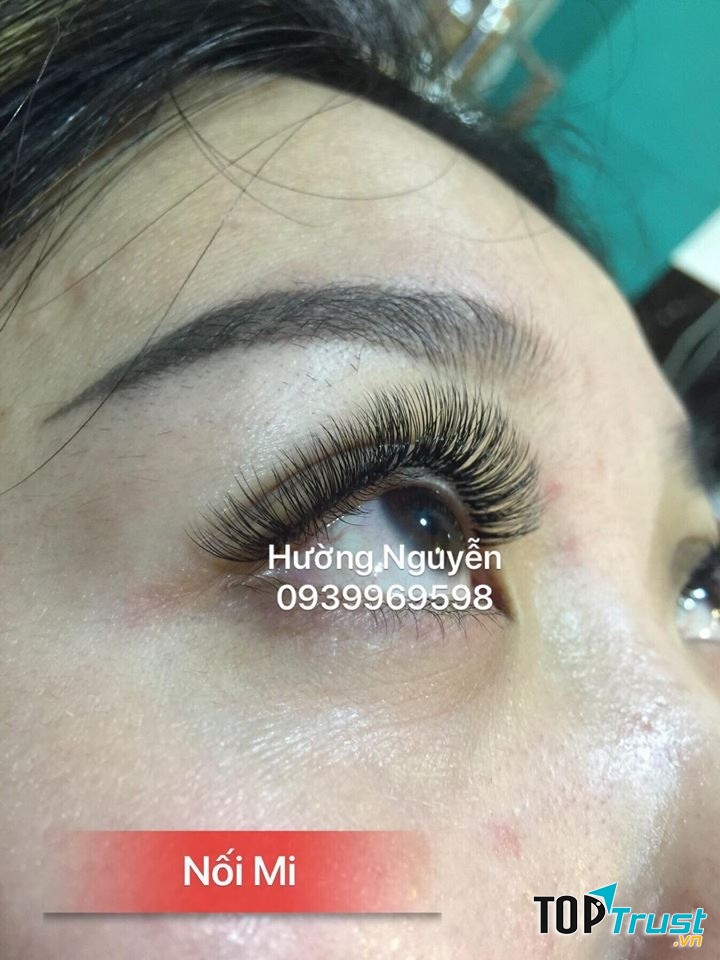 Hường Nguyễn Nối Mi