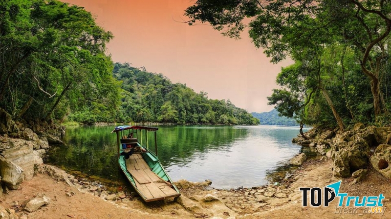 Hồ Ba Bể - Bắc Kạn