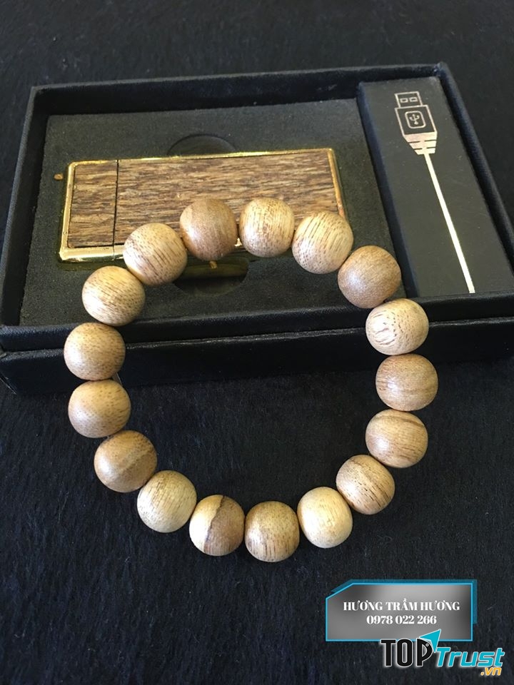 Hương Trầm Hương