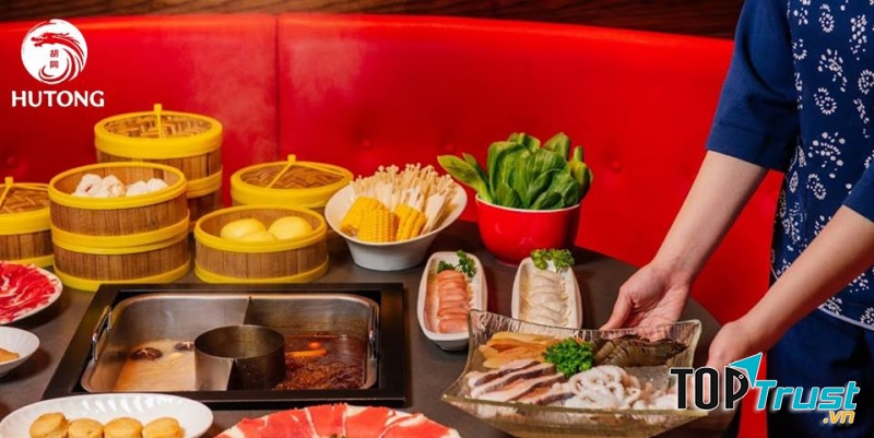 Món lẩu hấp dẫn tại nhà hàng