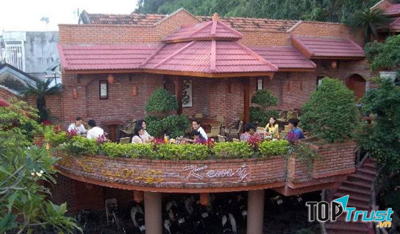 Huy Tùng Cà Phê