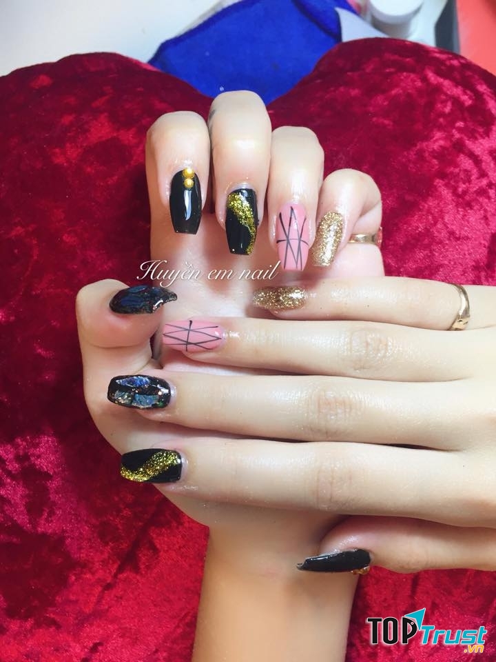 Huyền Em Nail
