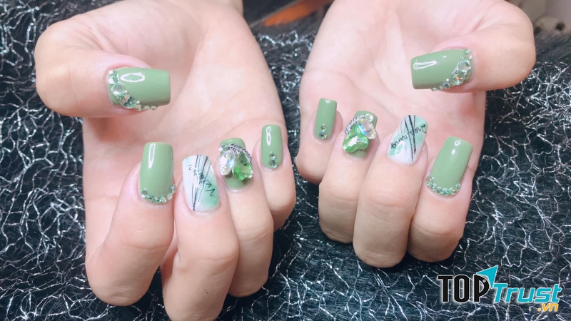 Huyền Nail
