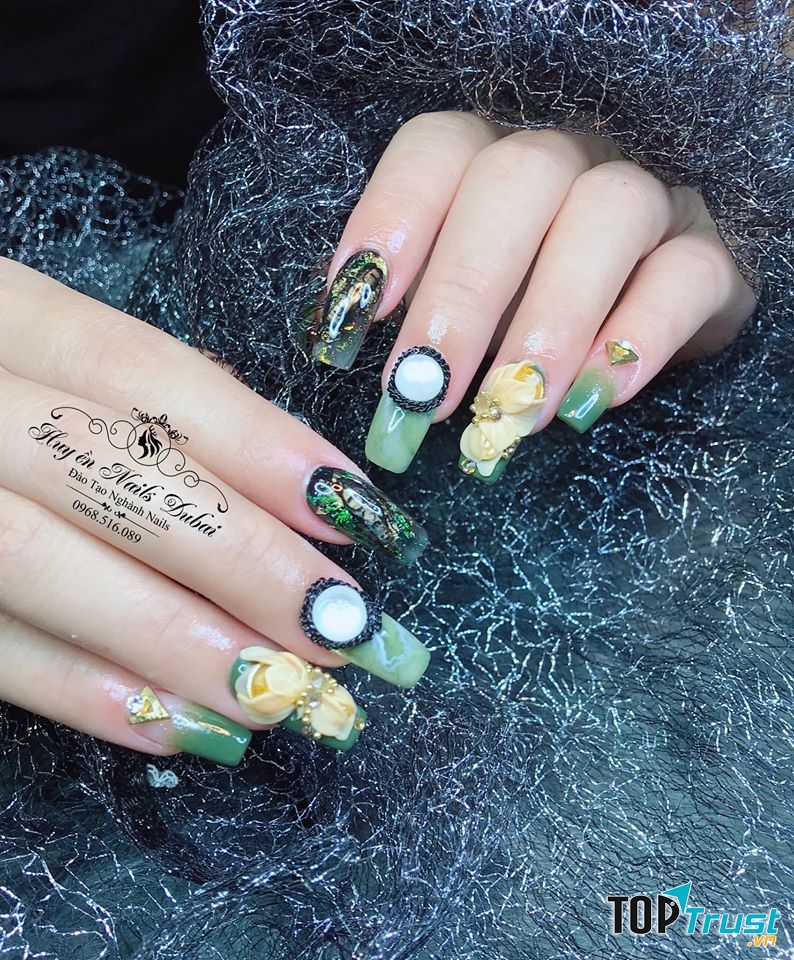 Huyền Nail Dubai