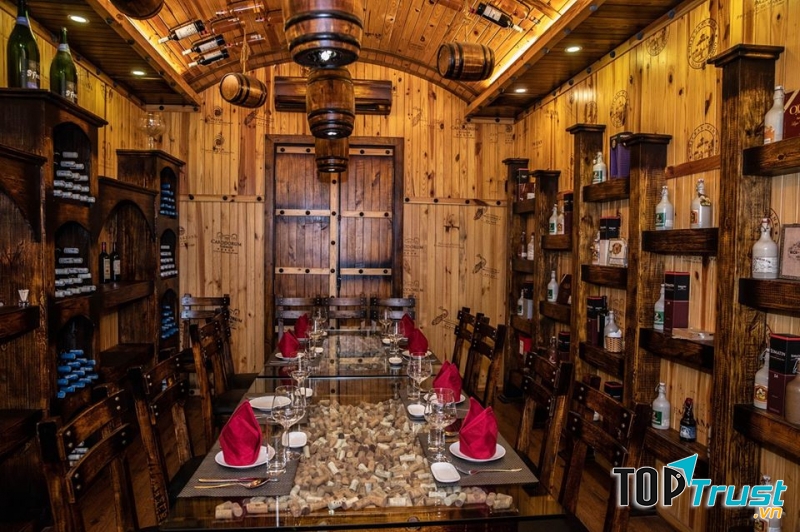 Huyen Thu Winecellar & Steakhouse