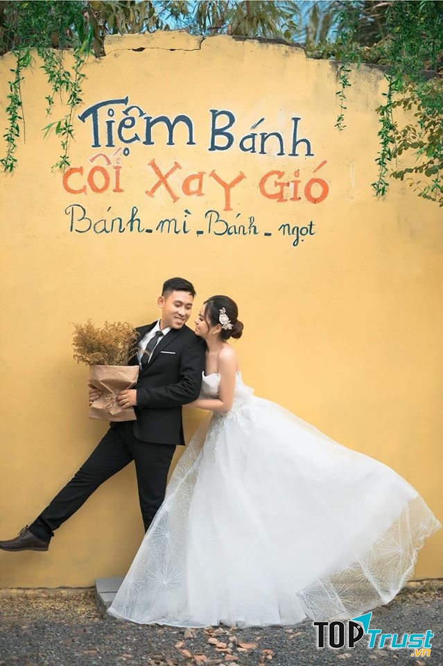 Huyền Trân Studio