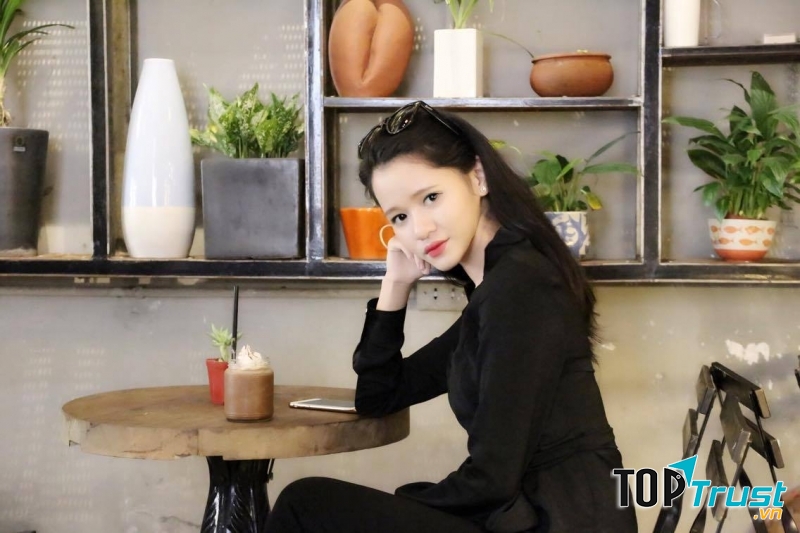 Huyền Trang Bất Hối