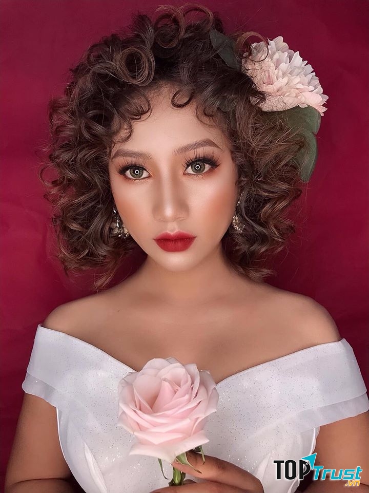 Huyền Trang Make Up (Áo cưới Huyền Trang)