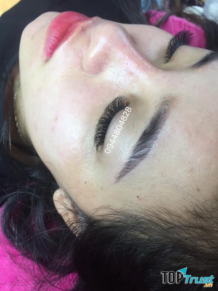 Huyền Trương Eyelashes