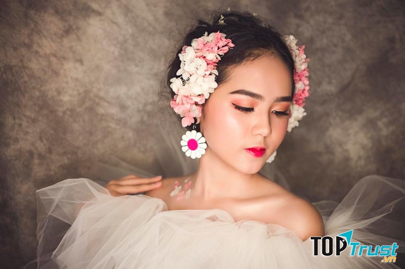 Huỳnh Bảo MakeUp (Rjn studio)