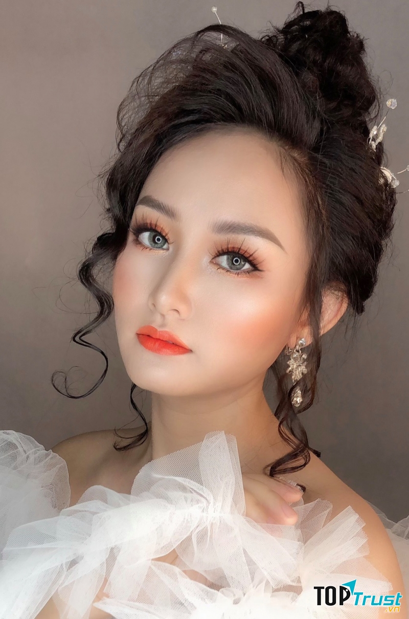 Huỳnh Thuận Studio