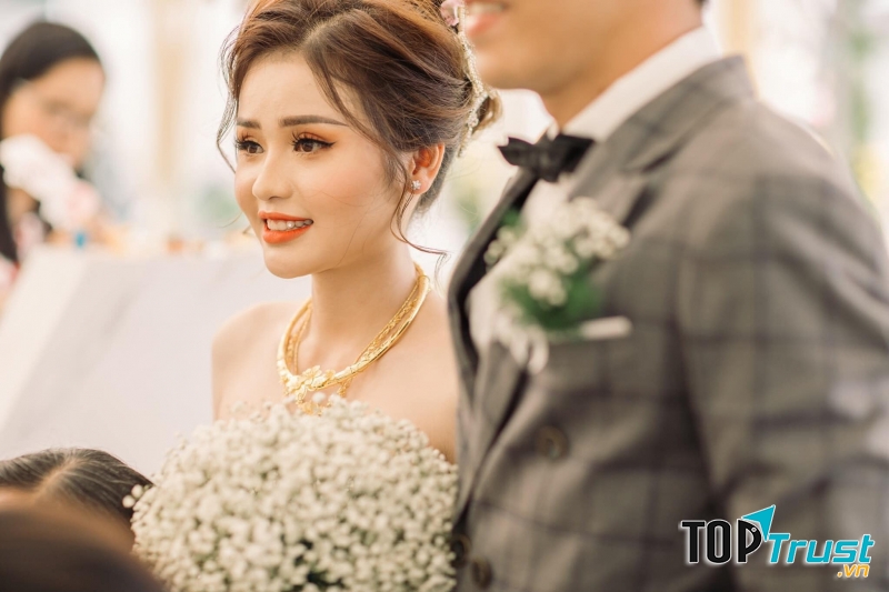 Hy Nguyễn Makeup (Hoang Gia Bridal)