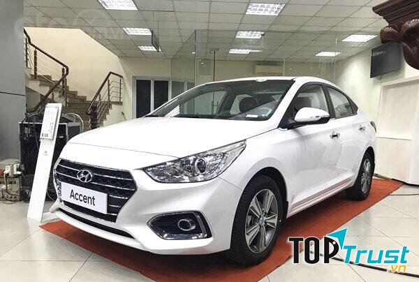 Hyundai Accent: 618 xe