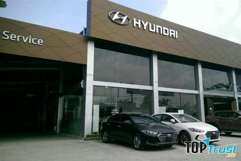 Hyundai Cầu Diễn