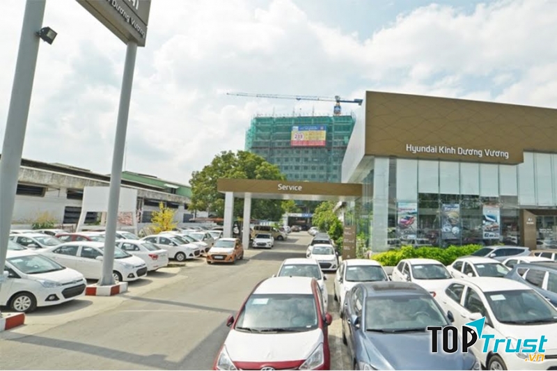 Khu vực trưng bày xe Hyundai Kinh Dương Vương