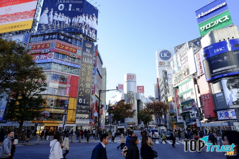 Ikebukuro có rất nhiều trung tâm thương mại