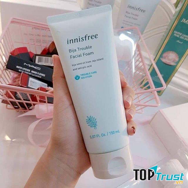 Innisfree Bija Trouble Facial Foam.