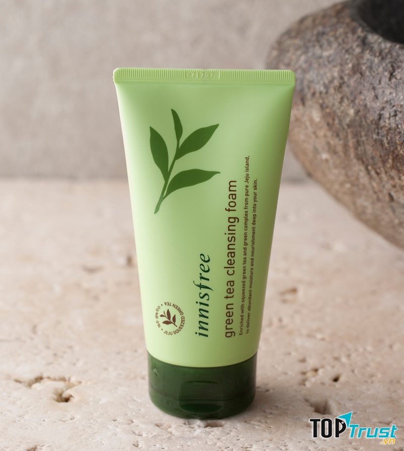 INNISFREE GREEN TEA CLEANSING FOAM