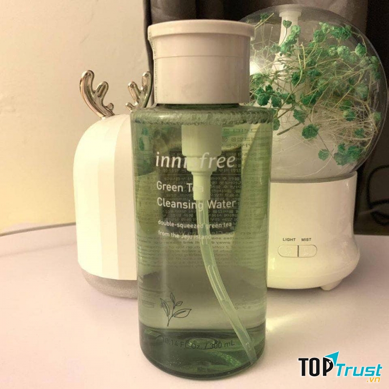 Innisfree green tea cleansing water