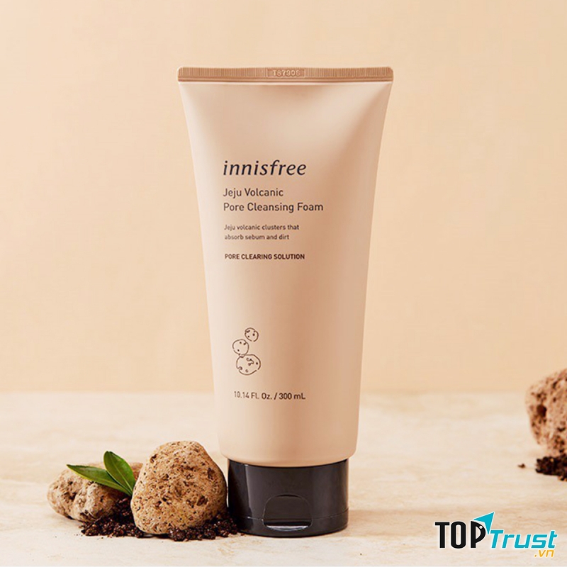 Innisfree JeJu Volcanic Pore Cleansing Foam