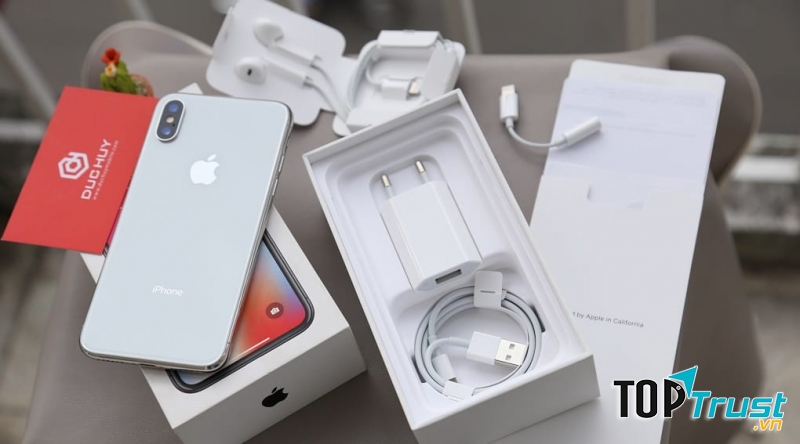 iPhone X