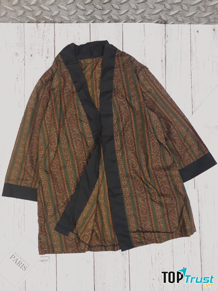 Tầng 3 dành cho quần áo